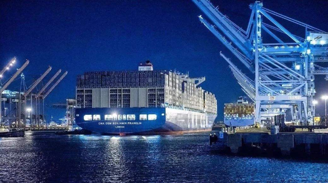 山南浅谈露天料场港口关闭题目标实验办法